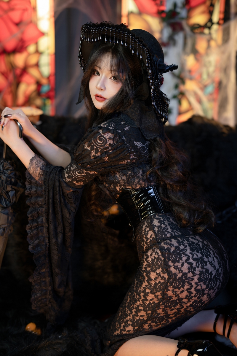 Yuuhui玉汇的万圣节魔女狂欢夜：黑纱与诱惑的极致展现